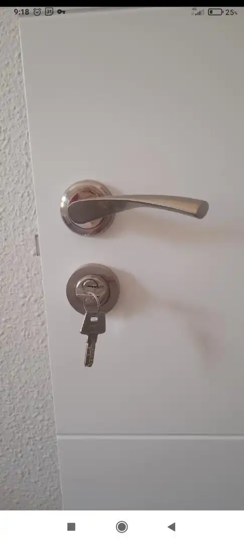 Habitación de Piso para compartir en Salamanca con Calefacción, Parquet y Amueblado