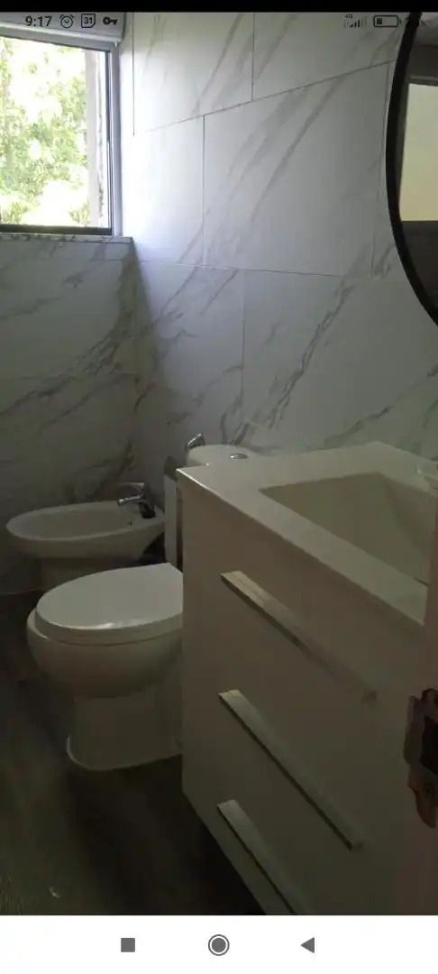 Baño de Piso para compartir en Salamanca con Calefacción, Parquet y Amueblado