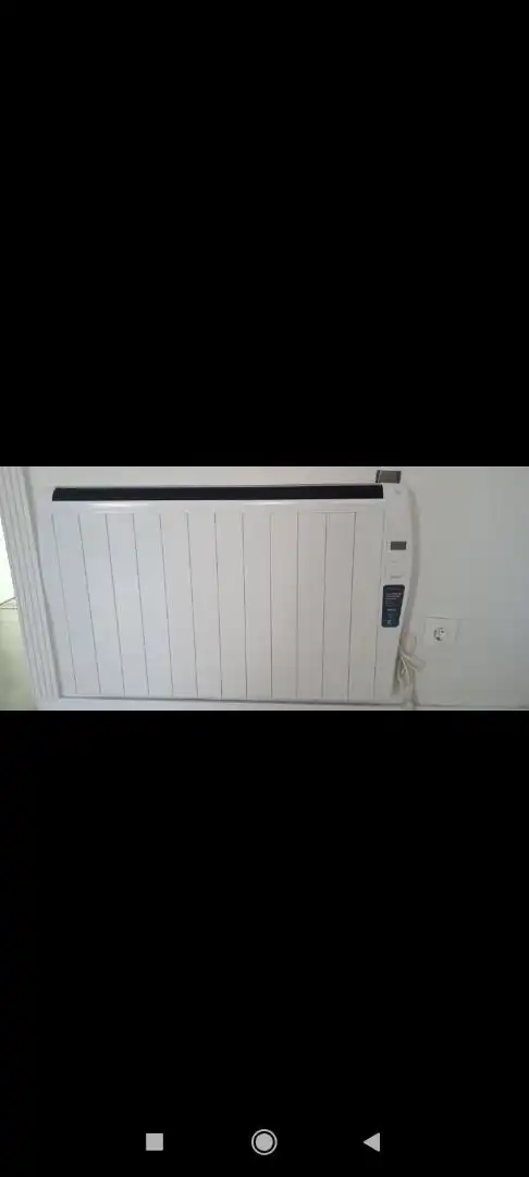 Vista exterior de Piso para compartir en Salamanca con Calefacción, Parquet y Amueblado