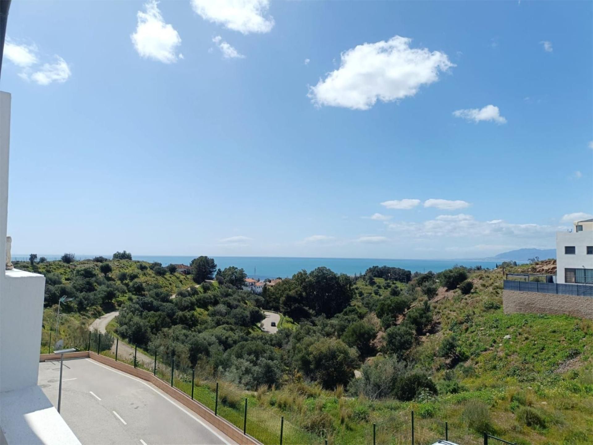 Exterior view of House or chalet for sale in Vélez-Málaga  with Air Conditioner, Private garden and Terrace