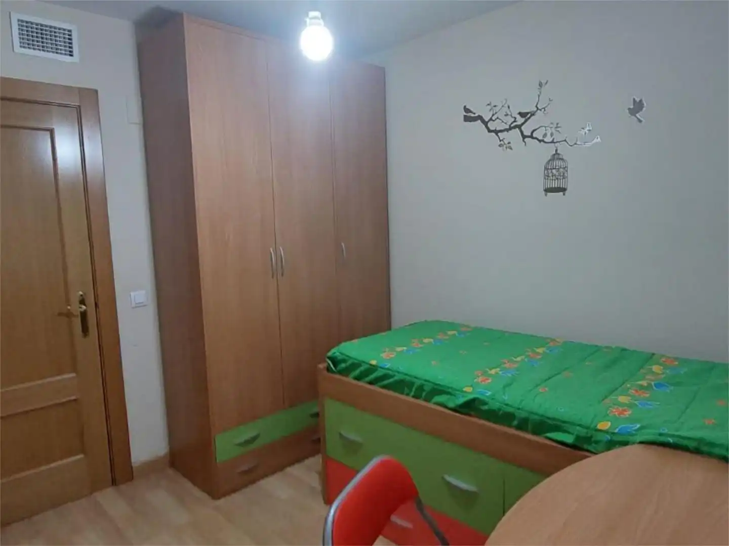 Apartament de lloguer a Calle José Rebollo López, 2, Maria Auxiliadora - Barriada de Llera Dormitori de Apartament de lloguer en Badajoz amb Aire condicionat, Calefacció i Parquet