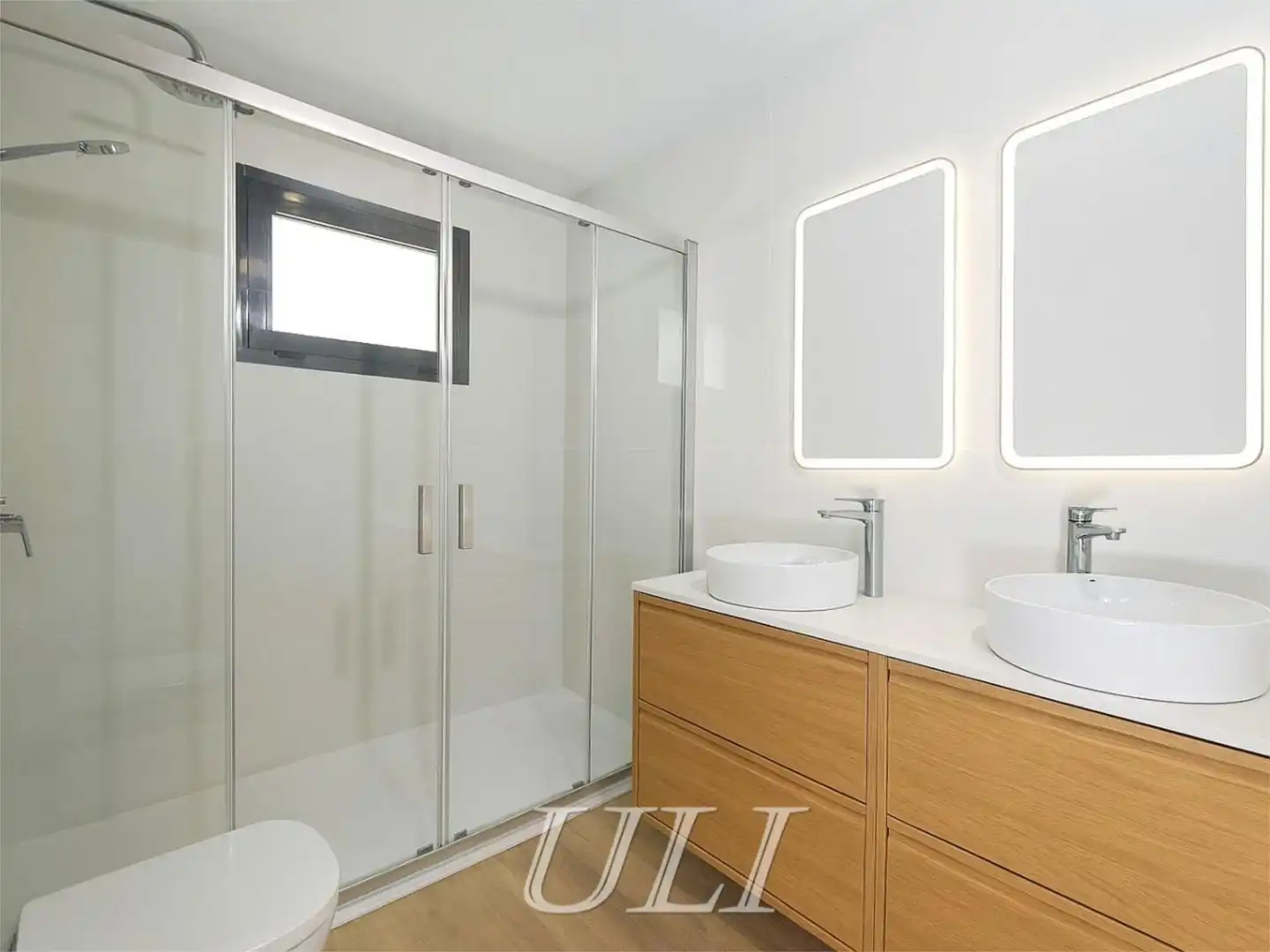Houses for sale in Santa Catalina Bathroom of Houses for sale in Tacoronte with Air Conditioner, Terrace and Swimming Pool