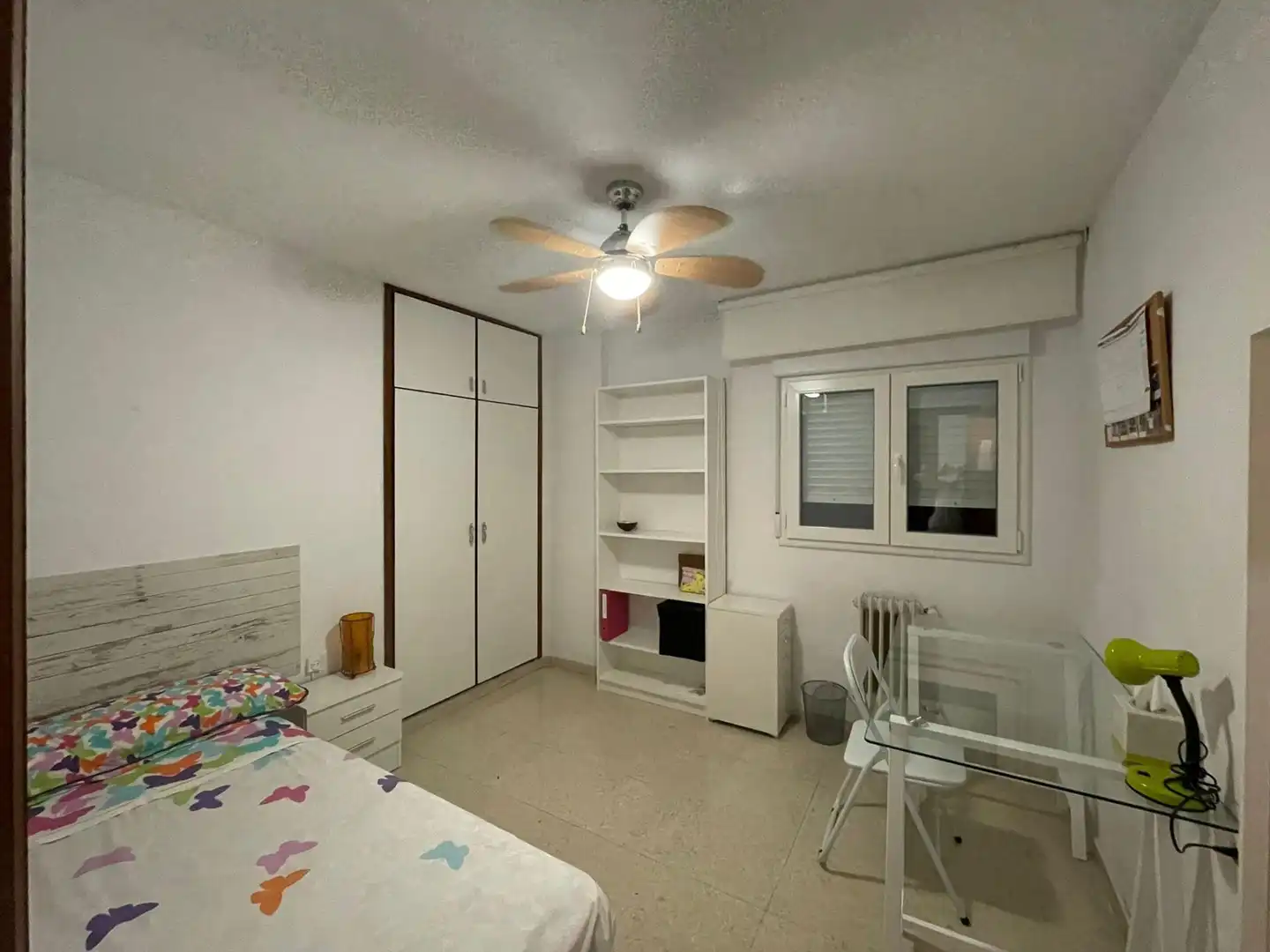Piso de alquiler en Calle Cardenal Parrado, 25, San Francisco Javier Habitación de Piso de alquiler en Granada con Aire acondicionado, Calefacción y Parquet