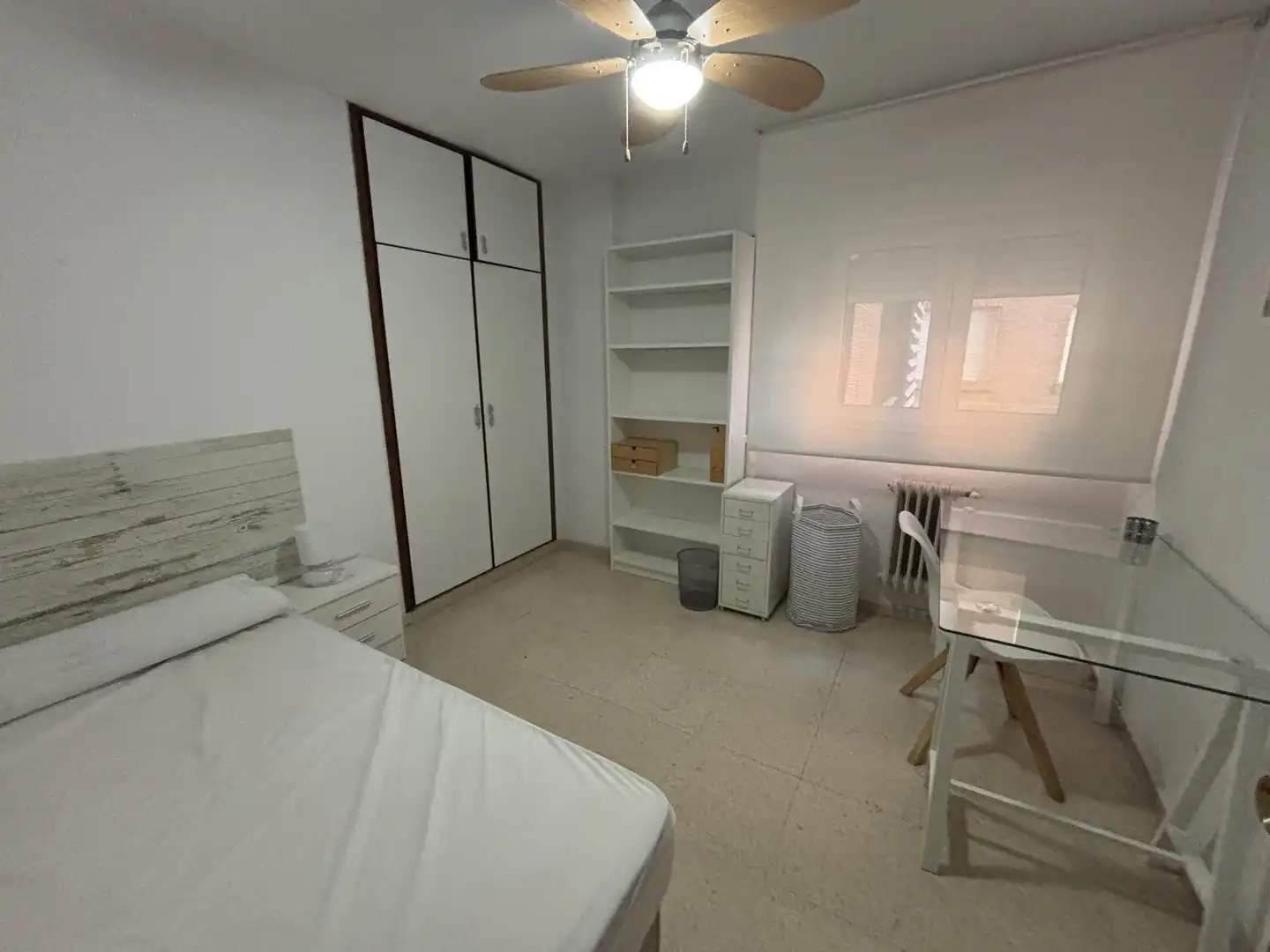 Piso de alquiler en Calle Cardenal Parrado, 25, San Francisco Javier Habitación de Piso de alquiler en Granada con Aire acondicionado, Calefacción y Parquet