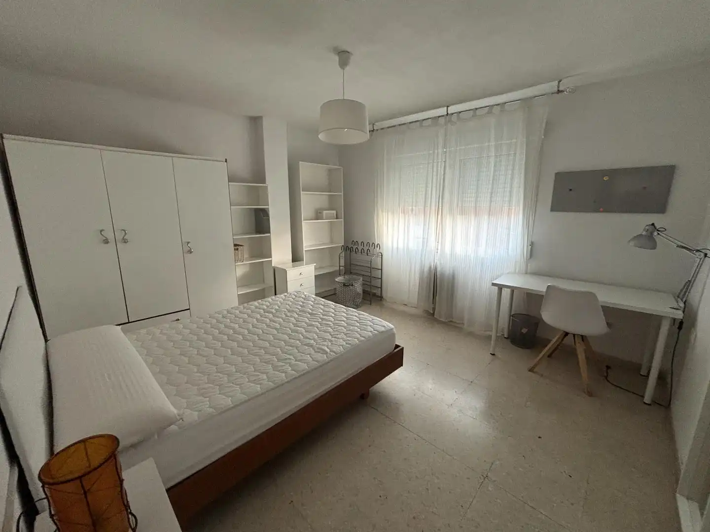 Piso de alquiler en Calle Cardenal Parrado, 25, San Francisco Javier Habitación de Piso de alquiler en Granada con Aire acondicionado, Calefacción y Parquet