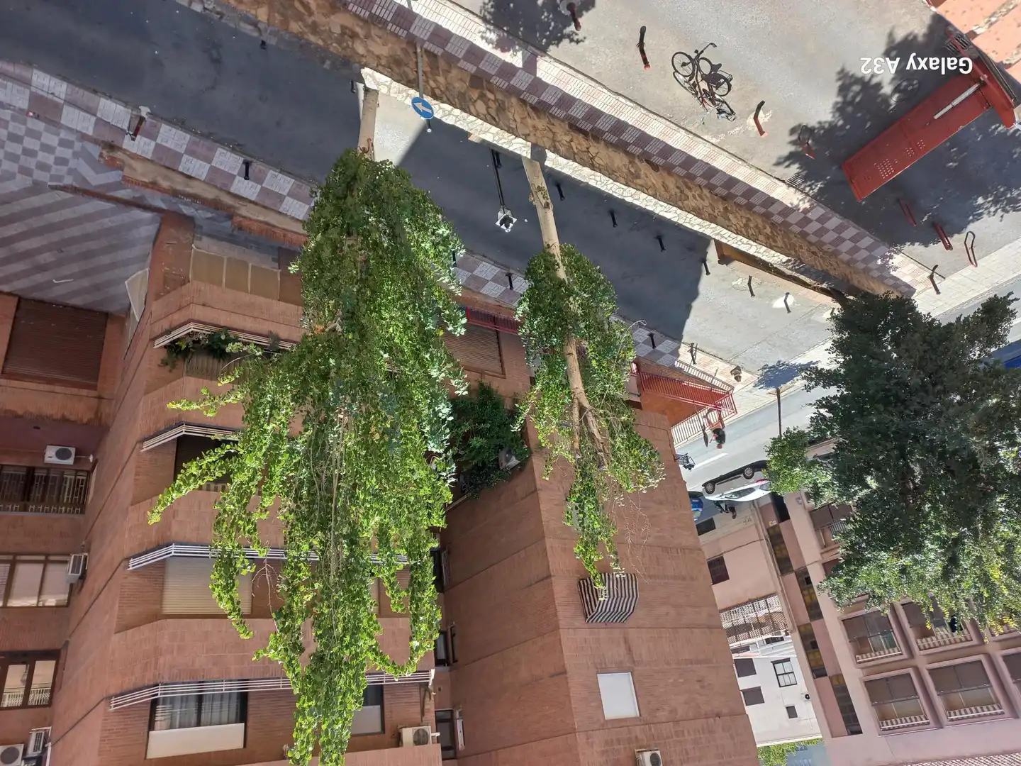 Piso de alquiler en Calle Cardenal Parrado, 25, San Francisco Javier Vista exterior de Piso de alquiler en Granada con Aire acondicionado, Calefacción y Parquet