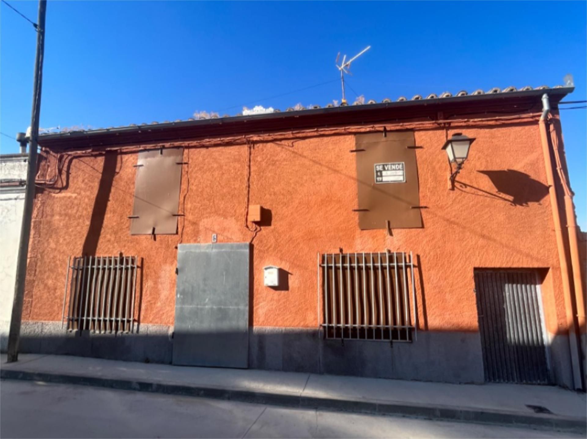 Vista exterior de Planta baixa en venda en Santiago de la Puebla amb Calefacció, Jardí privat i Traster