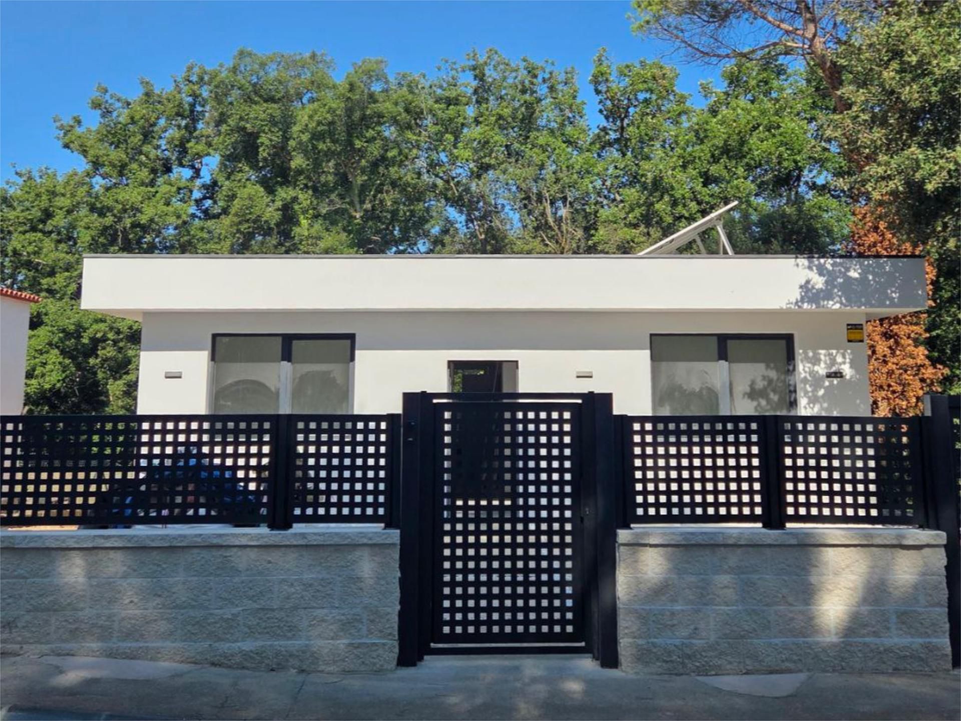 Vista exterior de Piso en venta en Llagostera con Aire acondicionado, Jardín privado y Terraza