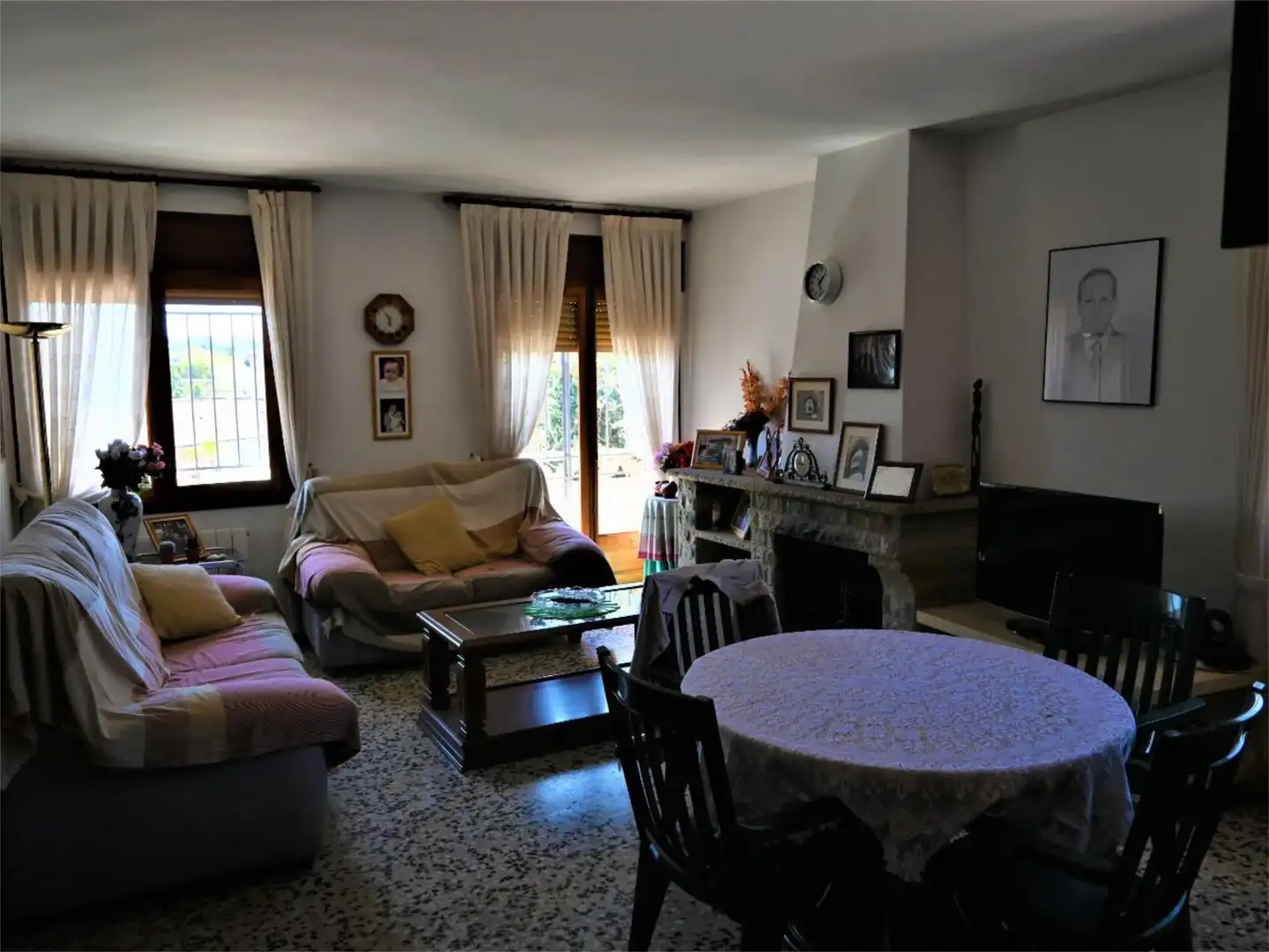 Piso en venta en Carrer de L'avet, 27, Lliçà d'Amunt Sala de estar de Piso en venta en Lliçà d'Amunt con Terraza, Piscina y Balcón