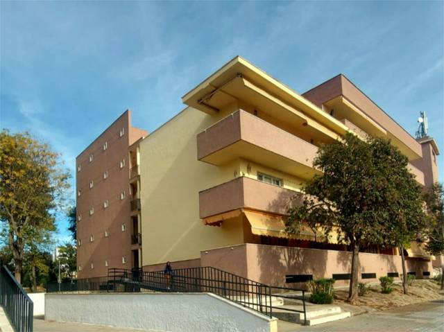 Garaje en Alquiler en Avenida Oceanía, 56 en Ciudad Expo