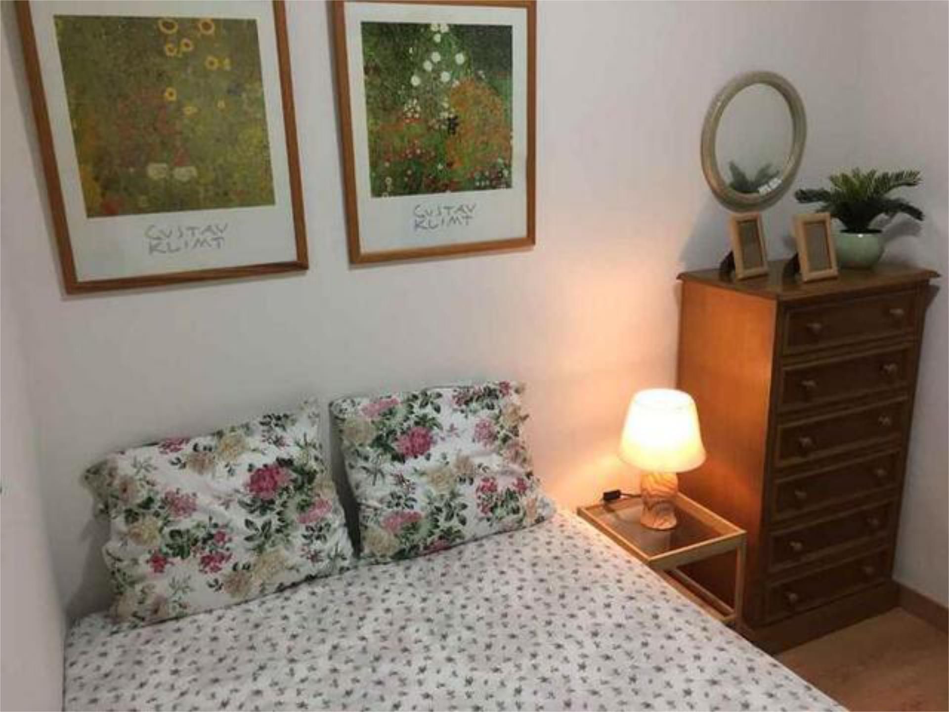 Bedroom of Flat to rent in Carmona