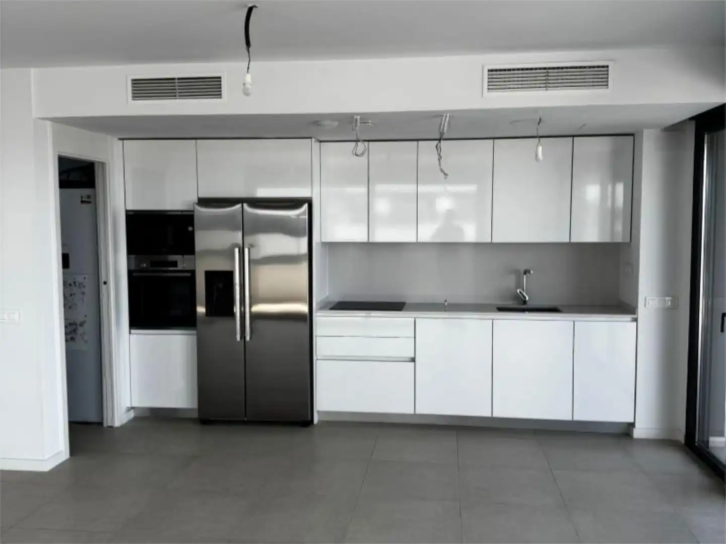 Wohnung zum Verkauf in Avenida Mar de Alborán, 10, Los Álamos Küche von Wohnung zum Verkauf in Torremolinos mit Klimaanlage, Terrasse und Schwimmbad