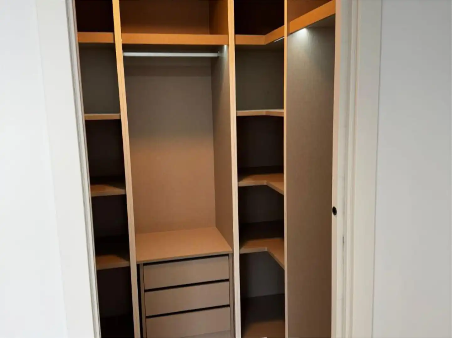 Wohnung zum Verkauf in Avenida Mar de Alborán, 10, Los Álamos Schlafzimmer von Wohnung zum Verkauf in Torremolinos mit Klimaanlage, Terrasse und Schwimmbad