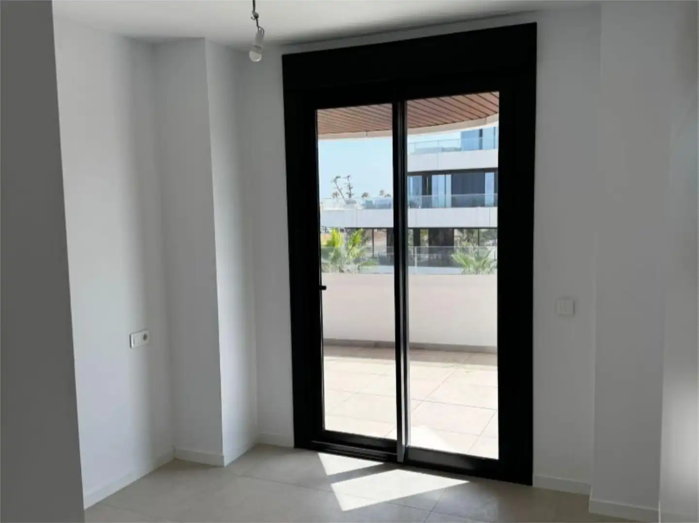 Wohnung zum Verkauf in Avenida Mar de Alborán, 10, Los Álamos Wohnung zum Verkauf in Torremolinos mit Klimaanlage, Terrasse und Schwimmbad