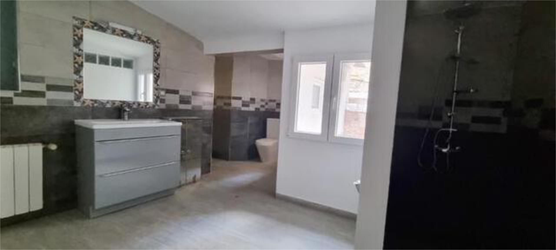 Bany de Casa o xalet de lloguer en Calatorao