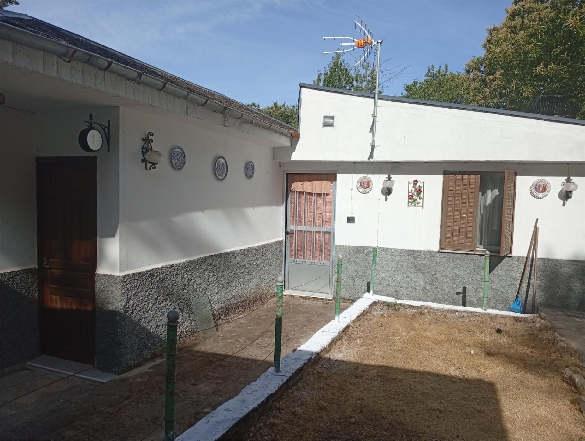 Single-family semi-detached to rent in Calle Cabezo, 2, Robleda-Cervantes