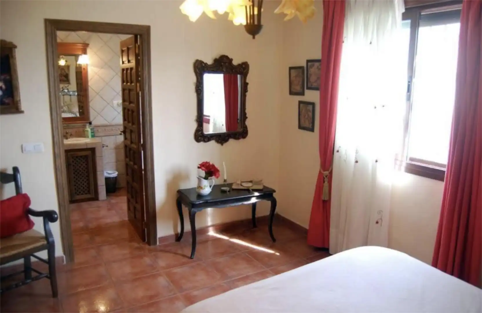 Casa o chalet en venta en El Rescate - Río Seco Habitación de Casa o chalet en venta en Almuñécar con Terraza, Piscina y Balcón