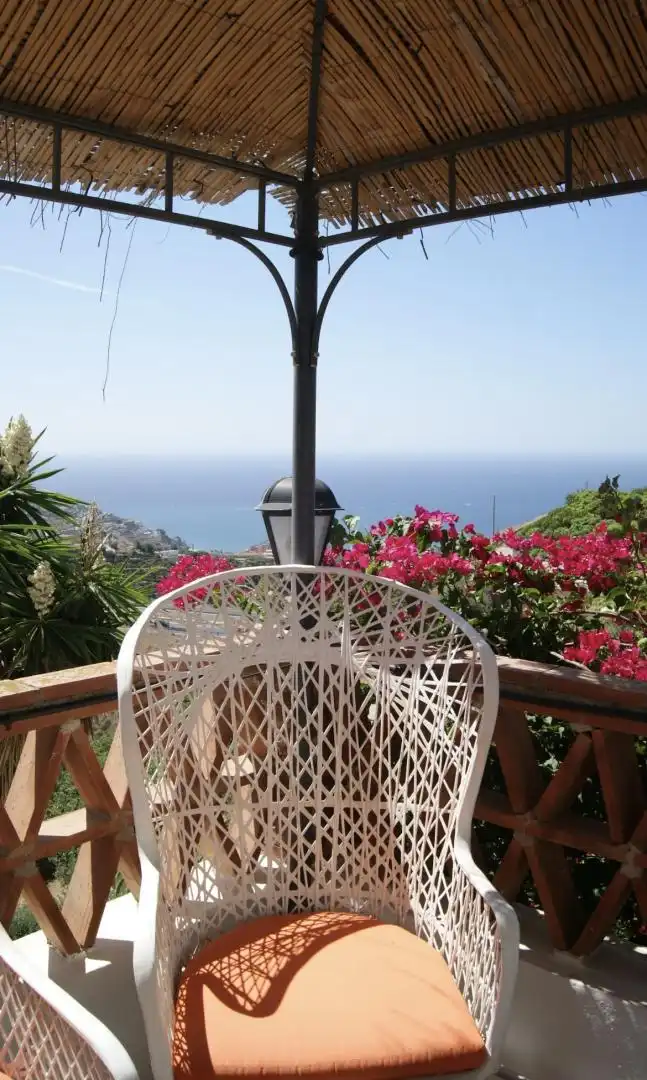 Casa o chalet en venta en El Rescate - Río Seco Terraza de Casa o chalet en venta en Almuñécar con Terraza, Piscina y Balcón