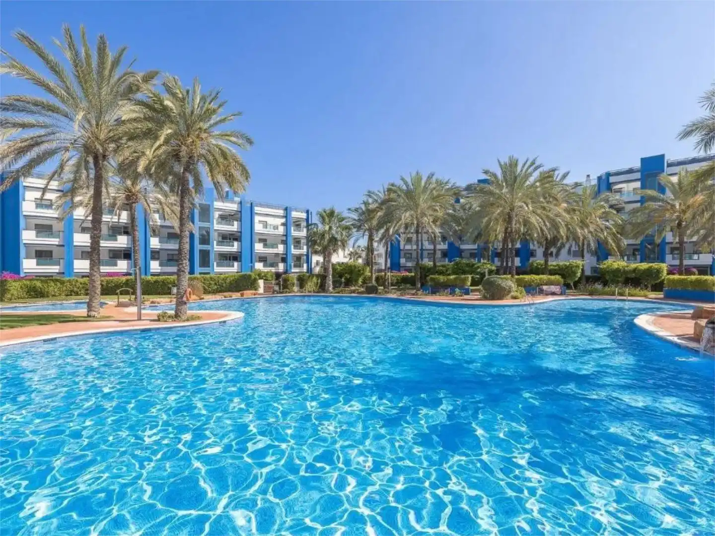 Wohnungen zur Miete in Carrer Marià Villangómez, 12, Santa Eulària Schwimmbecken von Wohnungen zur Miete in Santa Eulària des Riu mit Klimaanlage, Heizung und Privatgarten