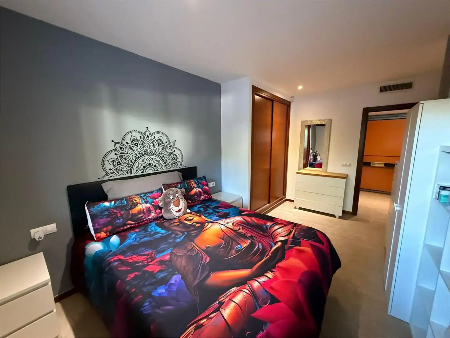 Wohnungen zur Miete in Carrer Marià Villangómez, 12, Santa Eulària Schlafzimmer von Wohnungen zur Miete in Santa Eulària des Riu mit Klimaanlage, Heizung und Privatgarten