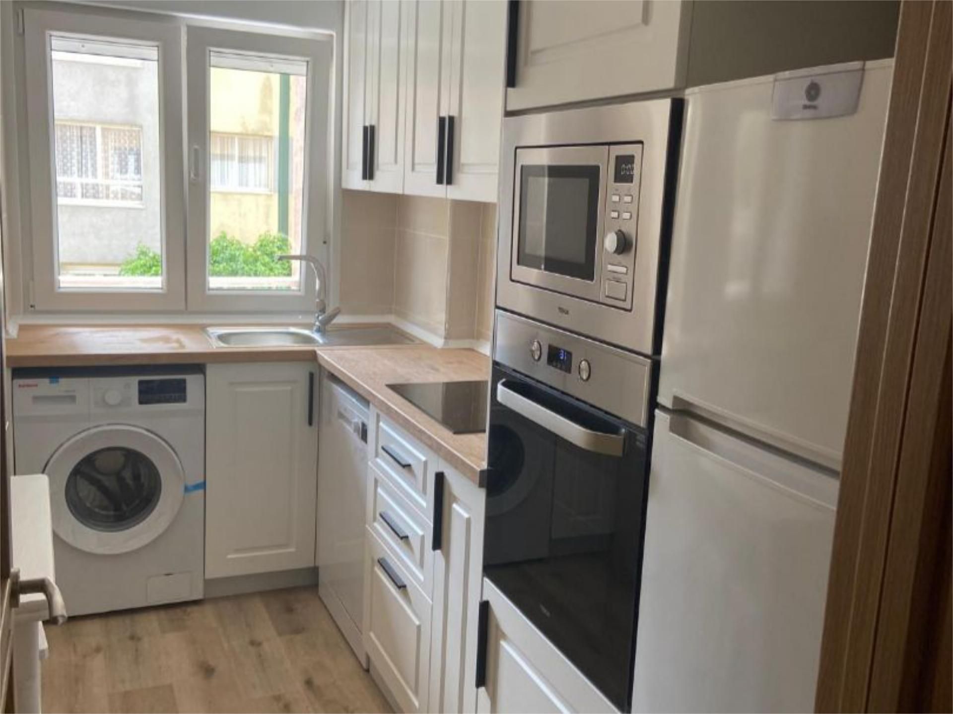 Kitchen of Flat to rent in Santiago de Compostela   with Terrace and Balcony