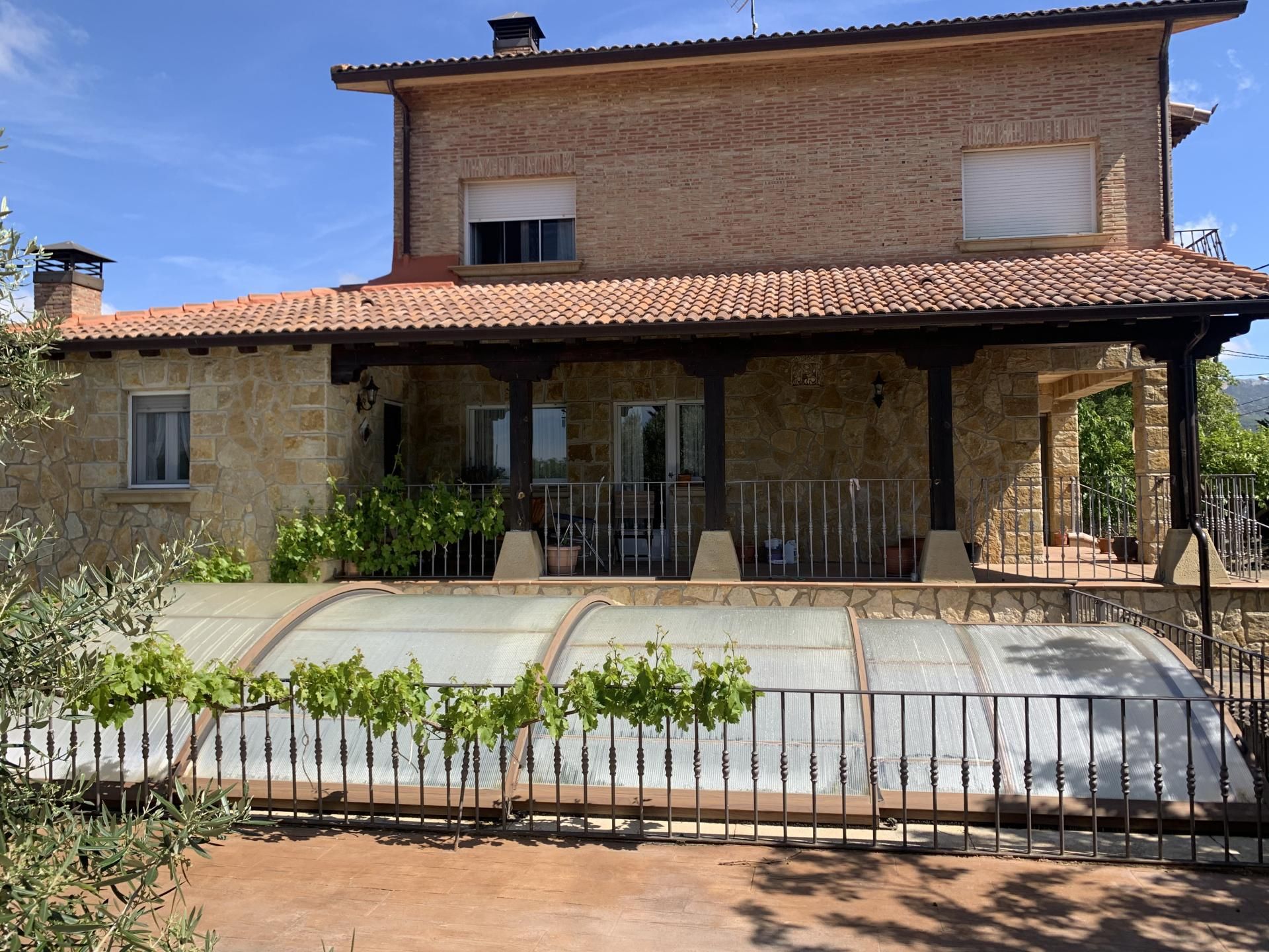 Exterior view of House or chalet for sale in Laguardia  with Terrace, Swimming Pool and Balcony