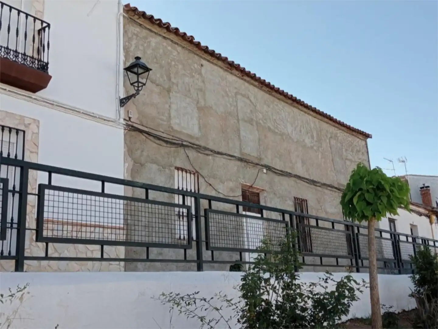 Vista exterior de Casa adosada en venda en Santa Elena