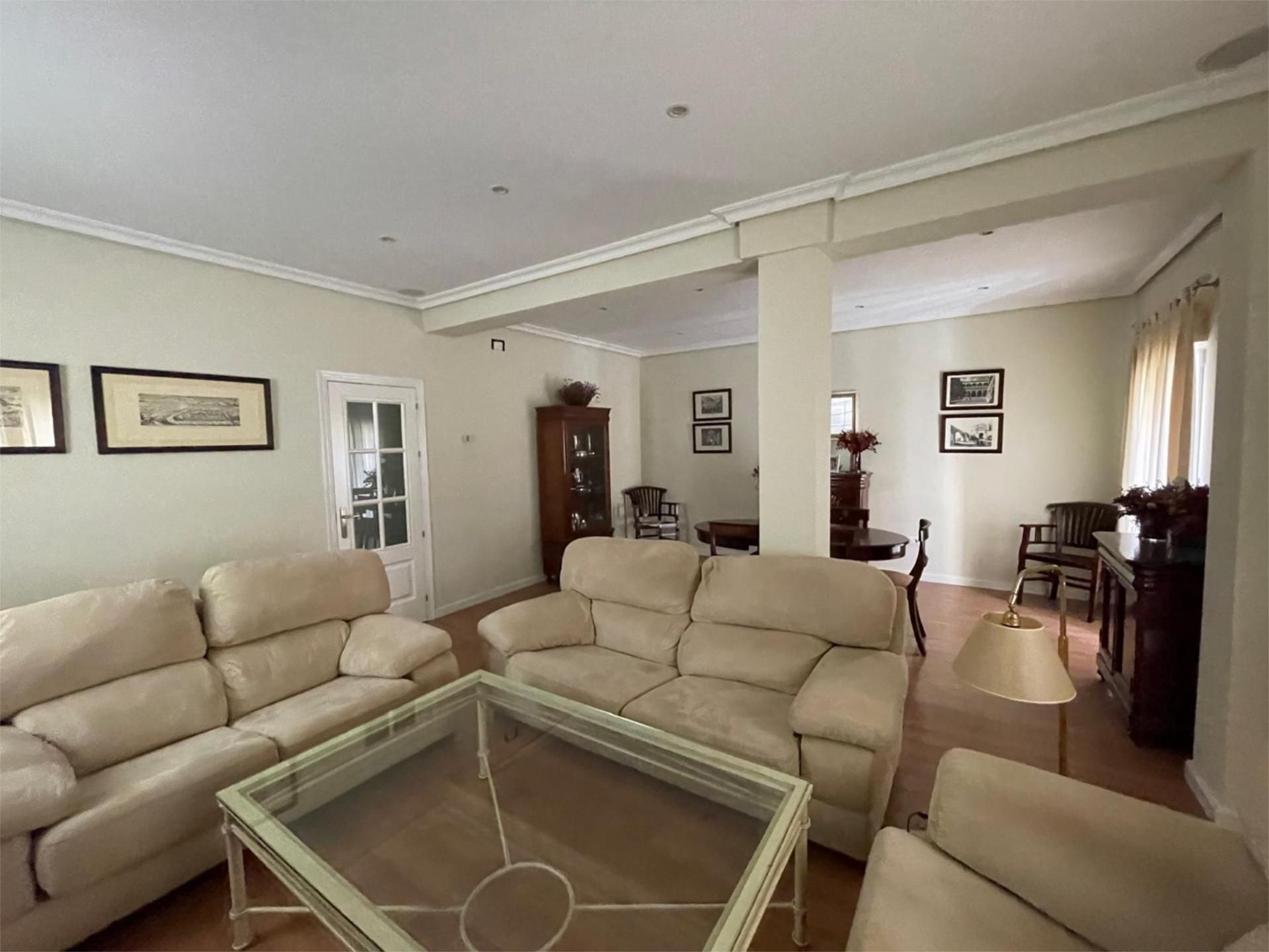 Living room of Flat to rent in  Sevilla Capital  with Air Conditioner and Balcony