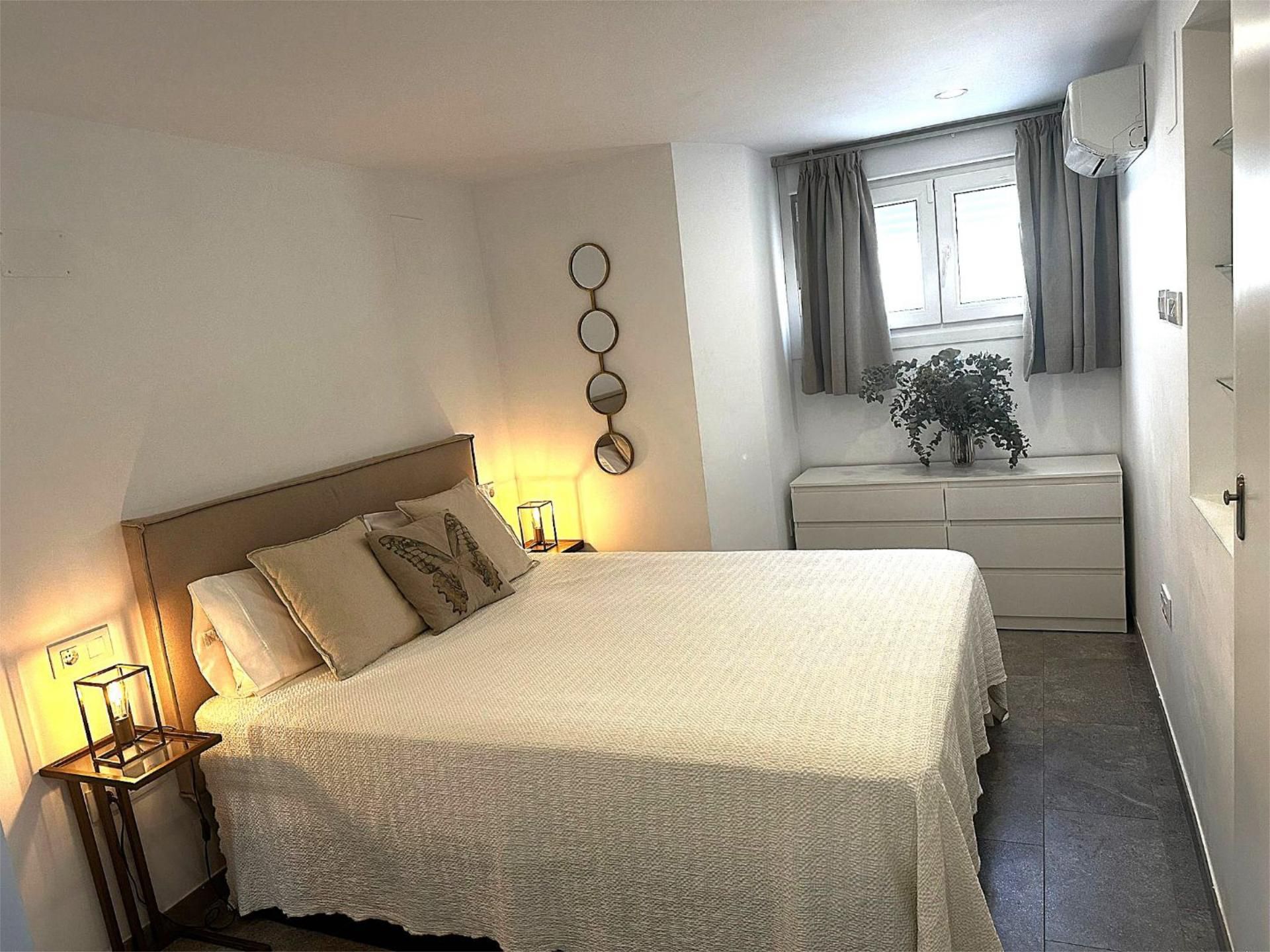 Habitación de Piso de alquiler en  Cádiz Capital con Aire acondicionado, Calefacción y Terraza