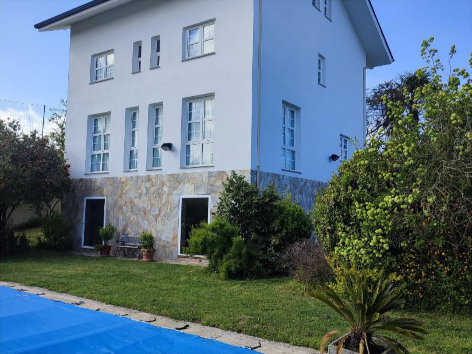 Exterior view of House or chalet for sale in A Coruña Capital   with Terrace and Swimming Pool