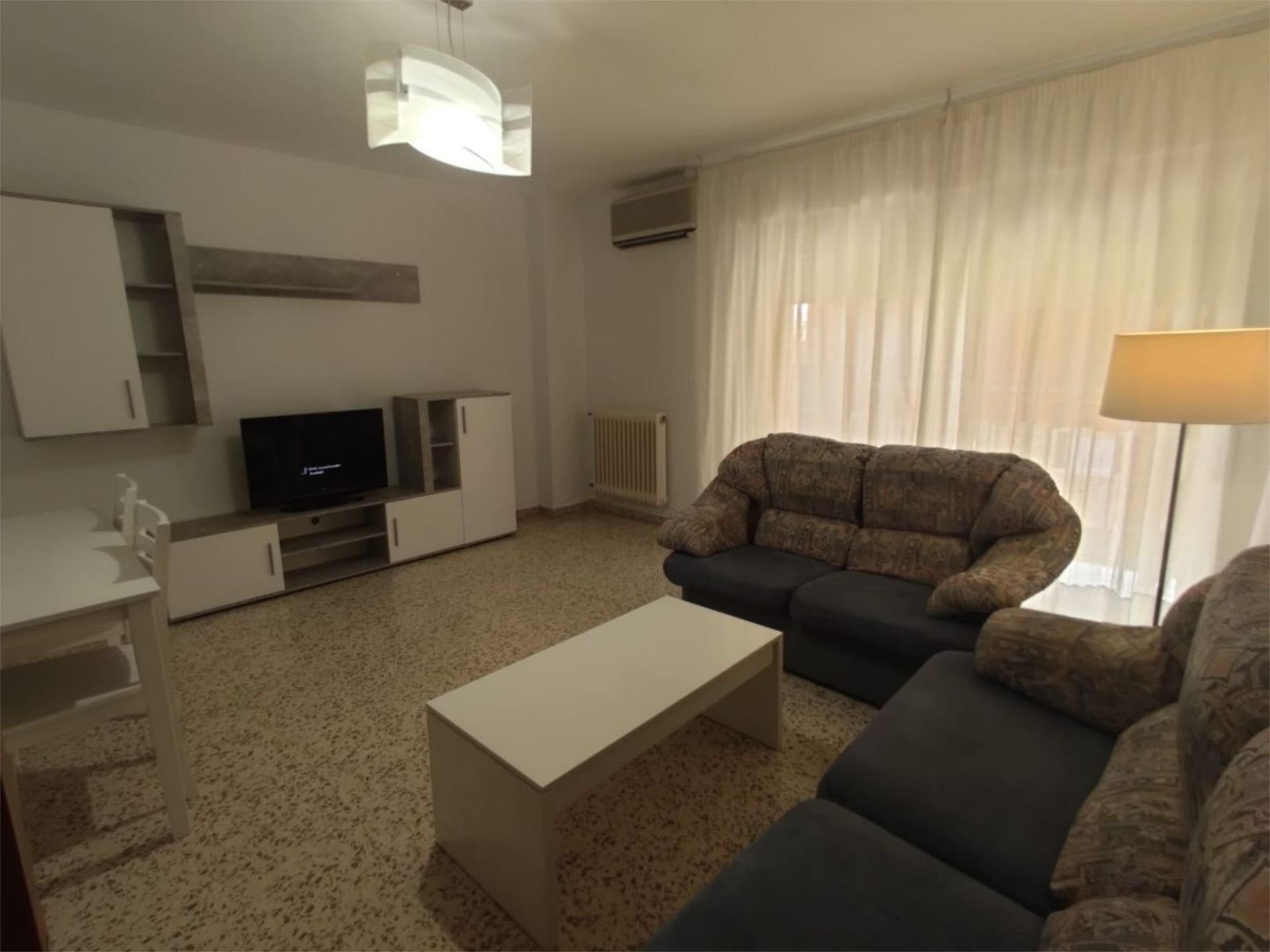 Living room of Flat to rent in  Granada Capital  with Air Conditioner and Terrace
