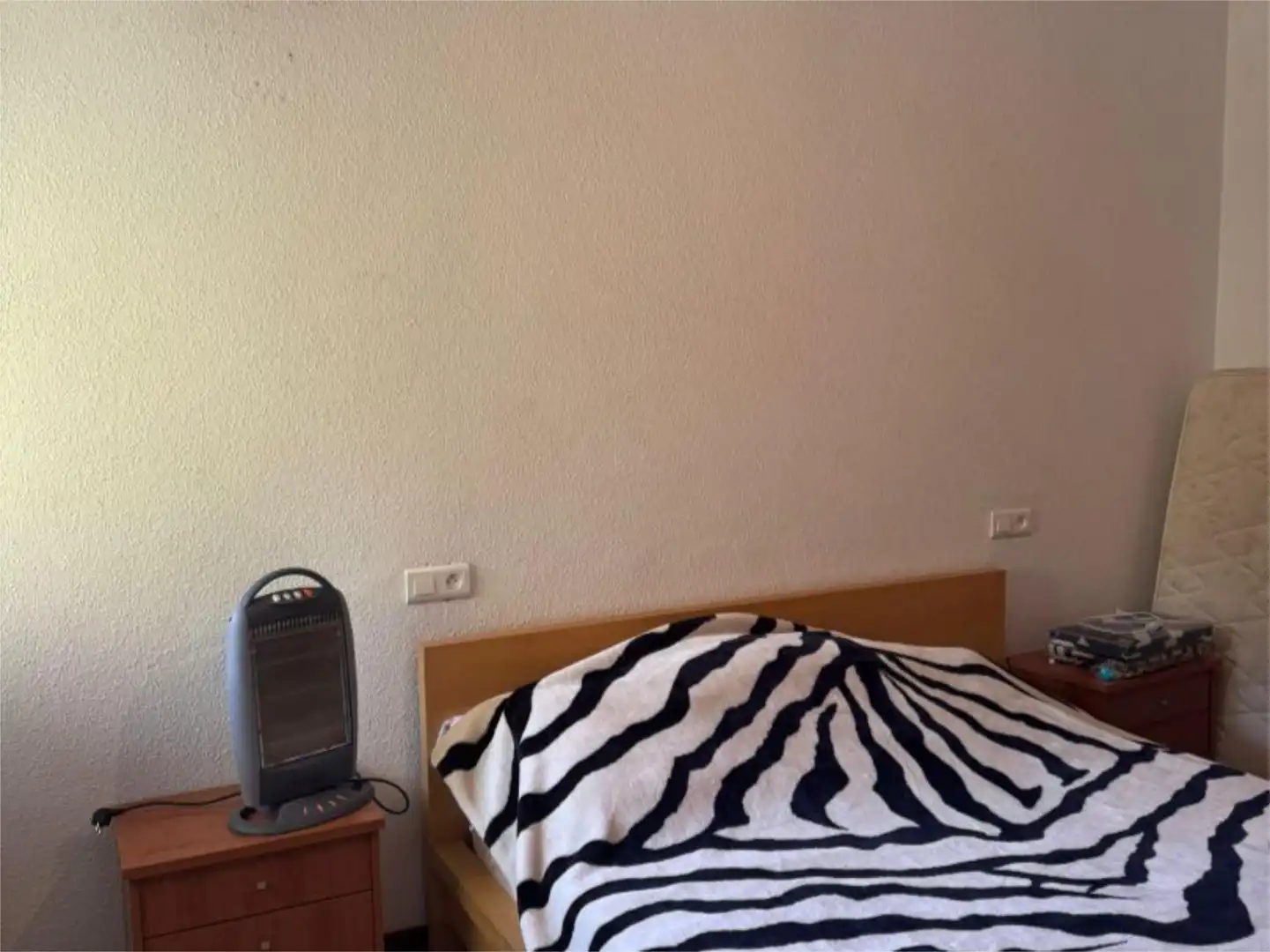 Casa o xalet en venda a Calle Carahorma G, 603, Lillo Dormitori de Casa o xalet en venda en Lillo amb Aire condicionat, Terrassa i Piscina