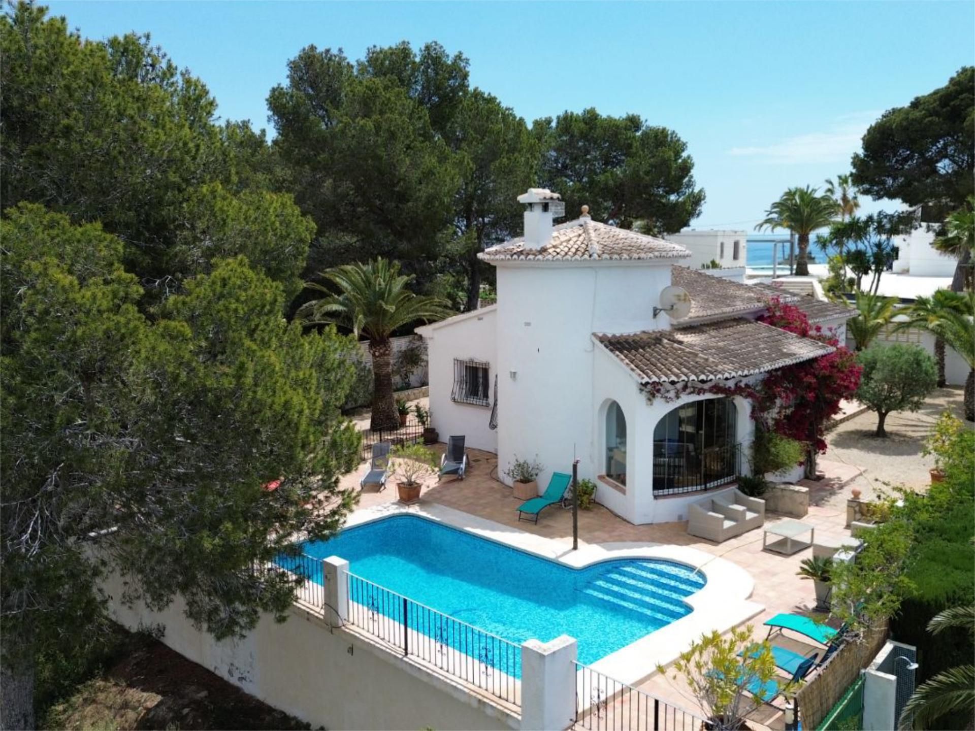 Exterior view of Flat for sale in Calpe / Calp  with Air Conditioner, Terrace and Swimming Pool