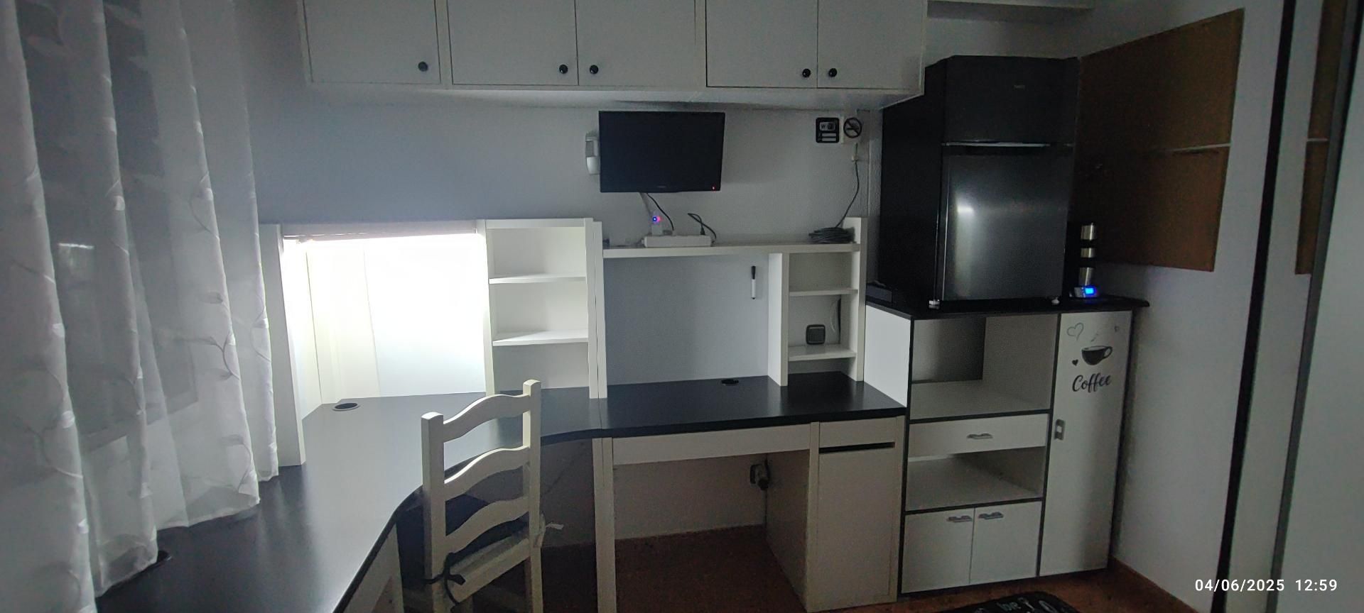 Kitchen of Flat to share in Málaga Capital  with Furnished, Oven and Washing machine