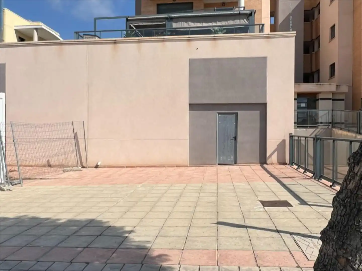 Local en venda a Carrer Benimantell, 2, Plans - Gasparot Vista exterior de Local en venda en Villajoyosa / La Vila Joiosa