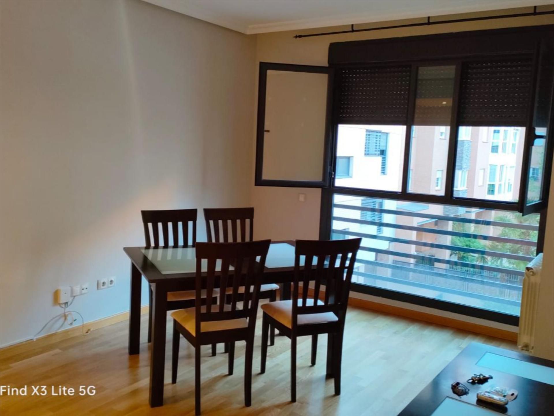 Dining room of Flat to rent in  Madrid Capital  with Air Conditioner, Heating and Private garden
