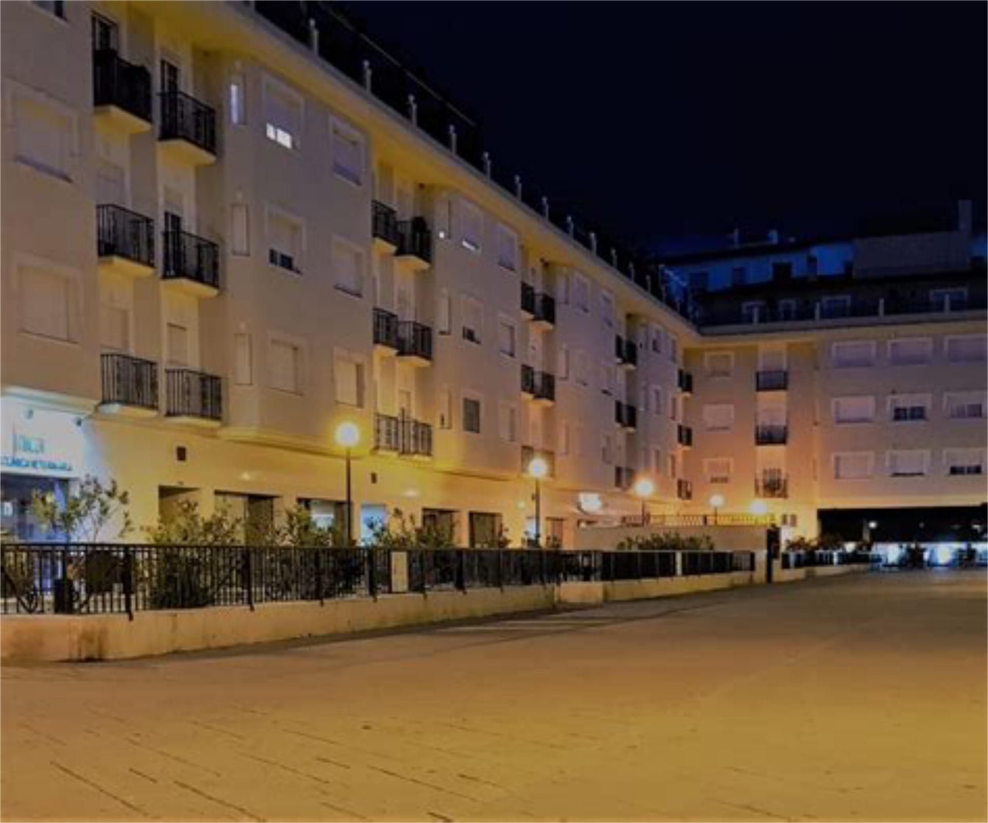Vista exterior de Pis de lloguer en Martos amb Calefacció, Parquet i Moblat