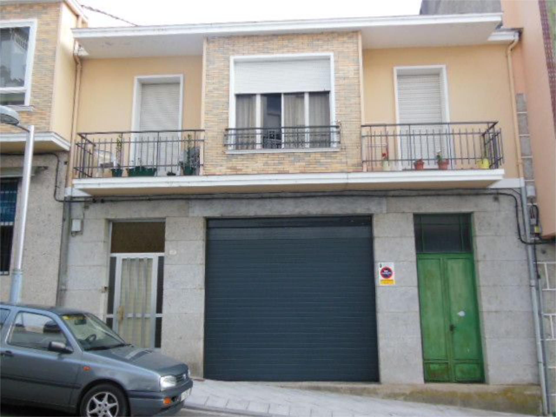 Exterior view of Single-family semi-detached for sale in Ribadavia  with Terrace, Storage room and Balcony