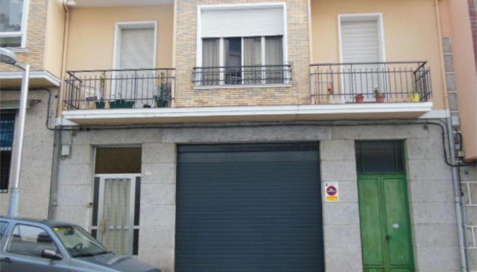 Foto 1 de Casa adosada en venda a Rúa José María Martínez Vázquez, 10, Ribadavia, Ourense