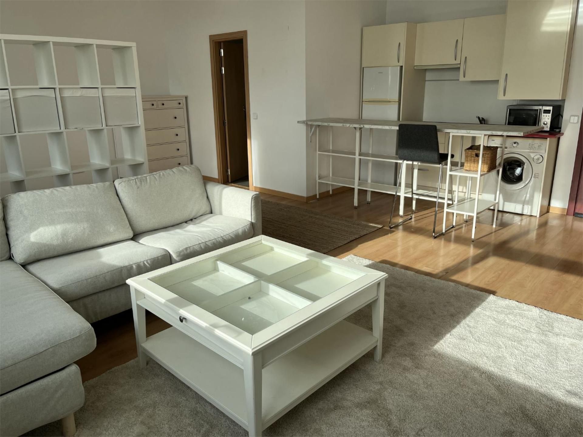 Living room of Flat to rent in San Sebastián de los Reyes  with Air Conditioner, Heating and Private garden