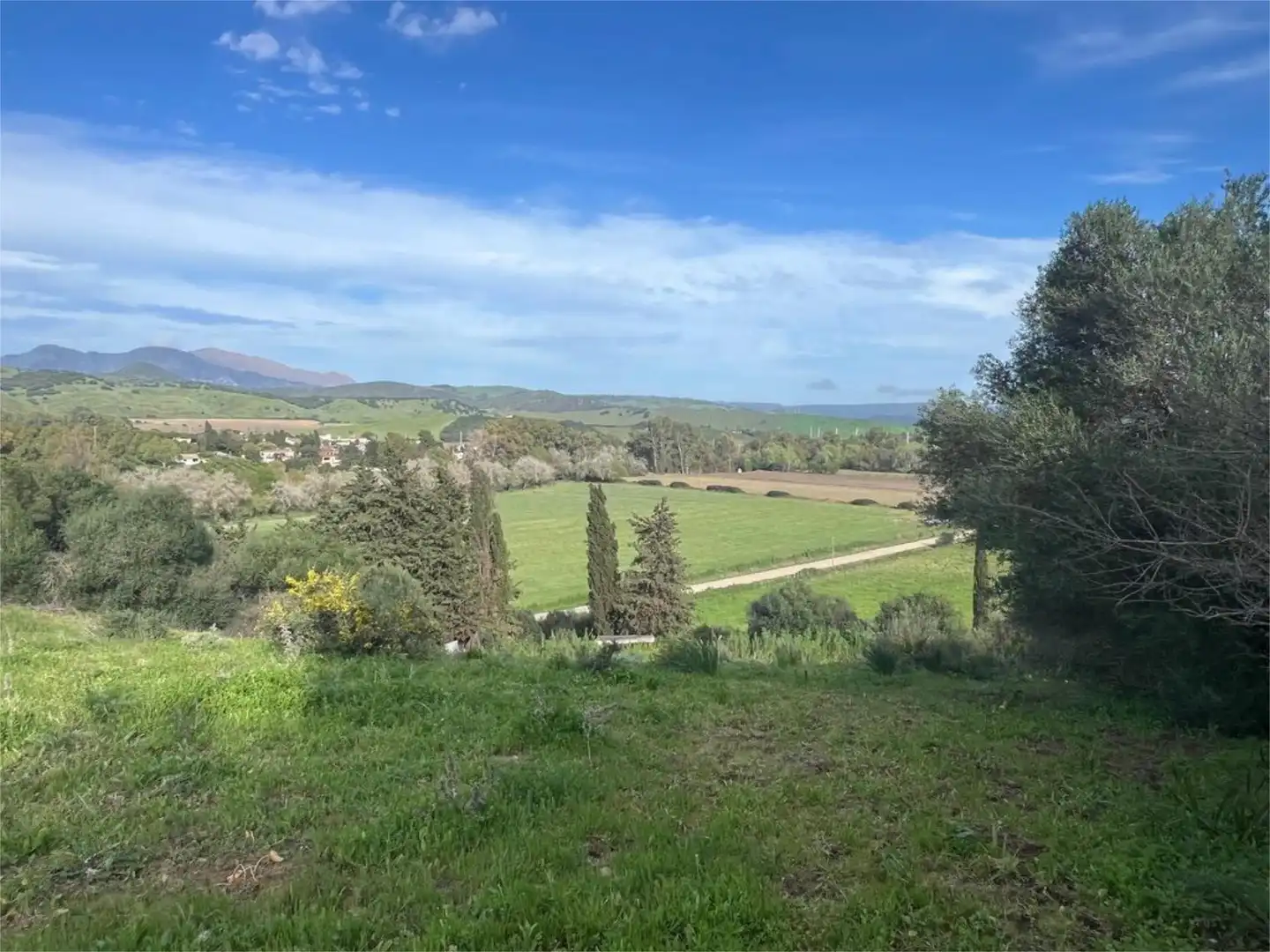 Country house zum Verkauf in Carretera de Jimena, 1, Jimena de la Frontera Country house zum Verkauf in Jimena de la Frontera mit Terrasse und Balkon