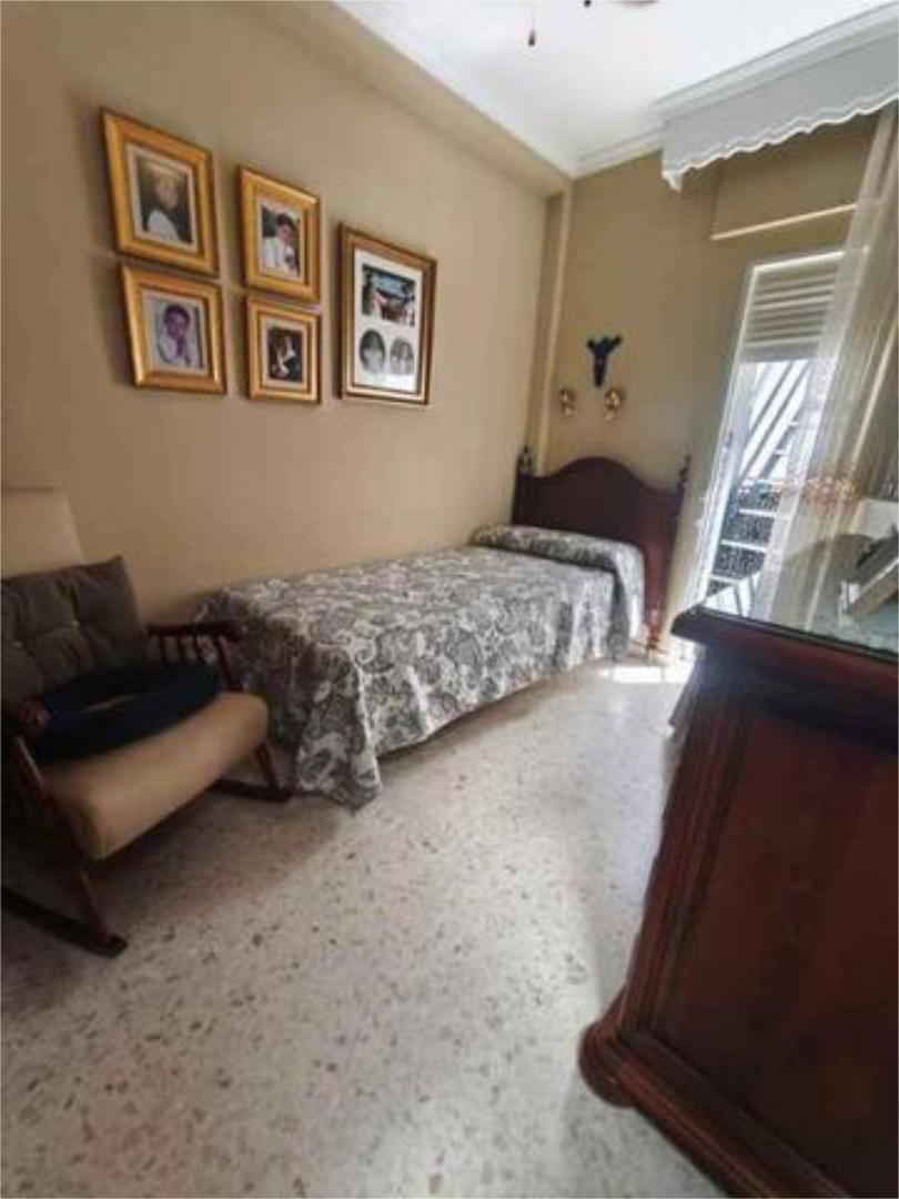 Dormitori de Casa o xalet en venda en San Fernando amb Calefacció, Terrassa i Traster