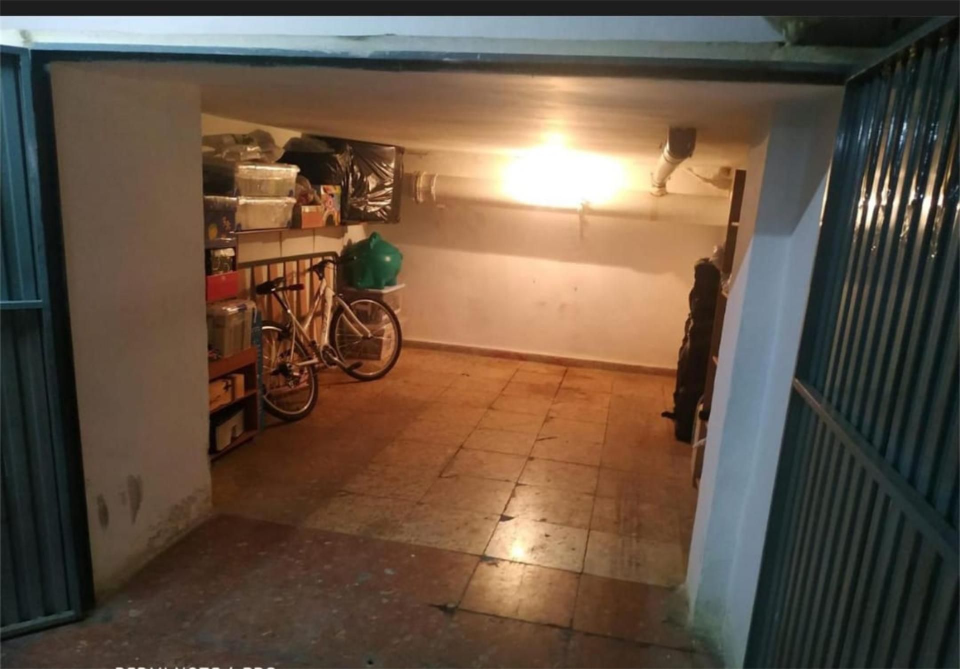 Garage for sale in  Córdoba Capital