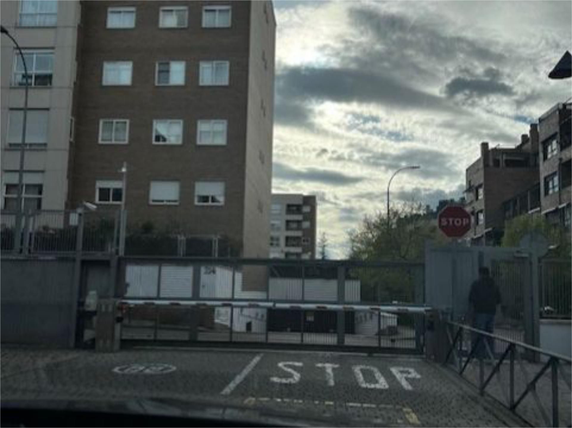 Parking of Garage to rent in  Madrid Capital