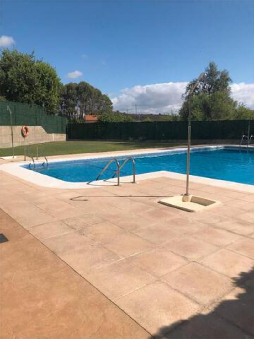 Piscina de Casa adosada en venda en  Logroño amb Terrassa i Piscina
