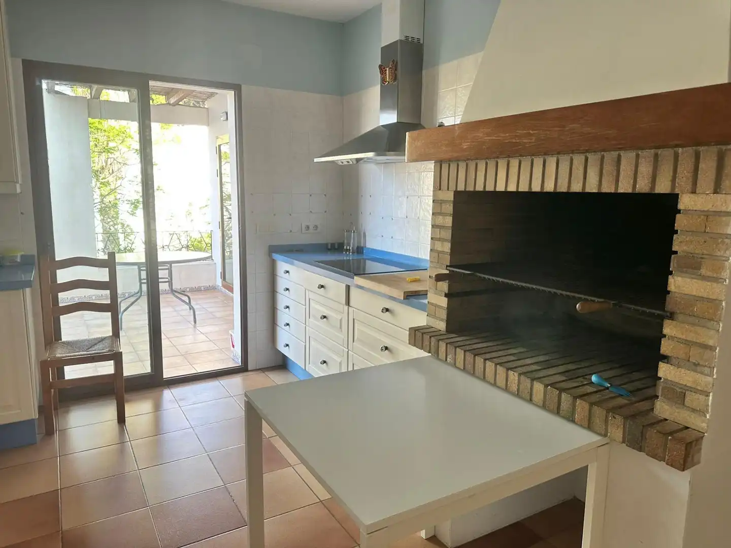 Piso de alquiler en Avenida de la Nucía, 8, Altea ciudad Cocina de Piso de alquiler en Altea con Aire acondicionado, Calefacción y Parquet