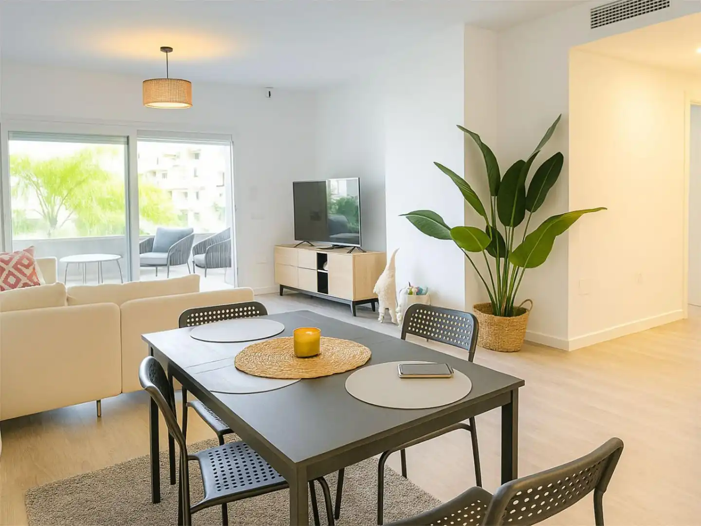 Apartments for sale in Avenida Miguel de Cervantes, 8, Las Brisas Dining room of Apartments for sale in Marbella with Air Conditioner, Terrace and Swimming Pool
