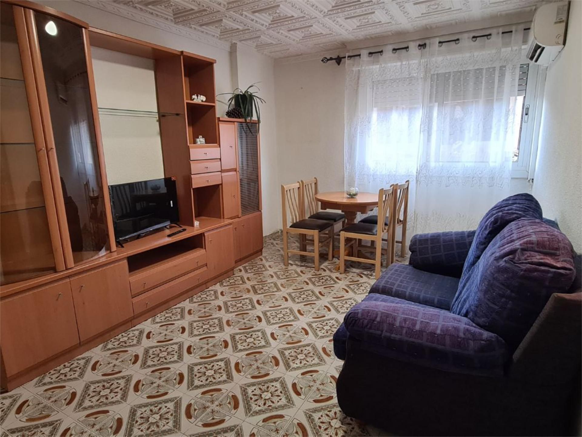 Sala d'estar de Pis de lloguer en Elda amb Aire condicionat, Moblat i Balcó