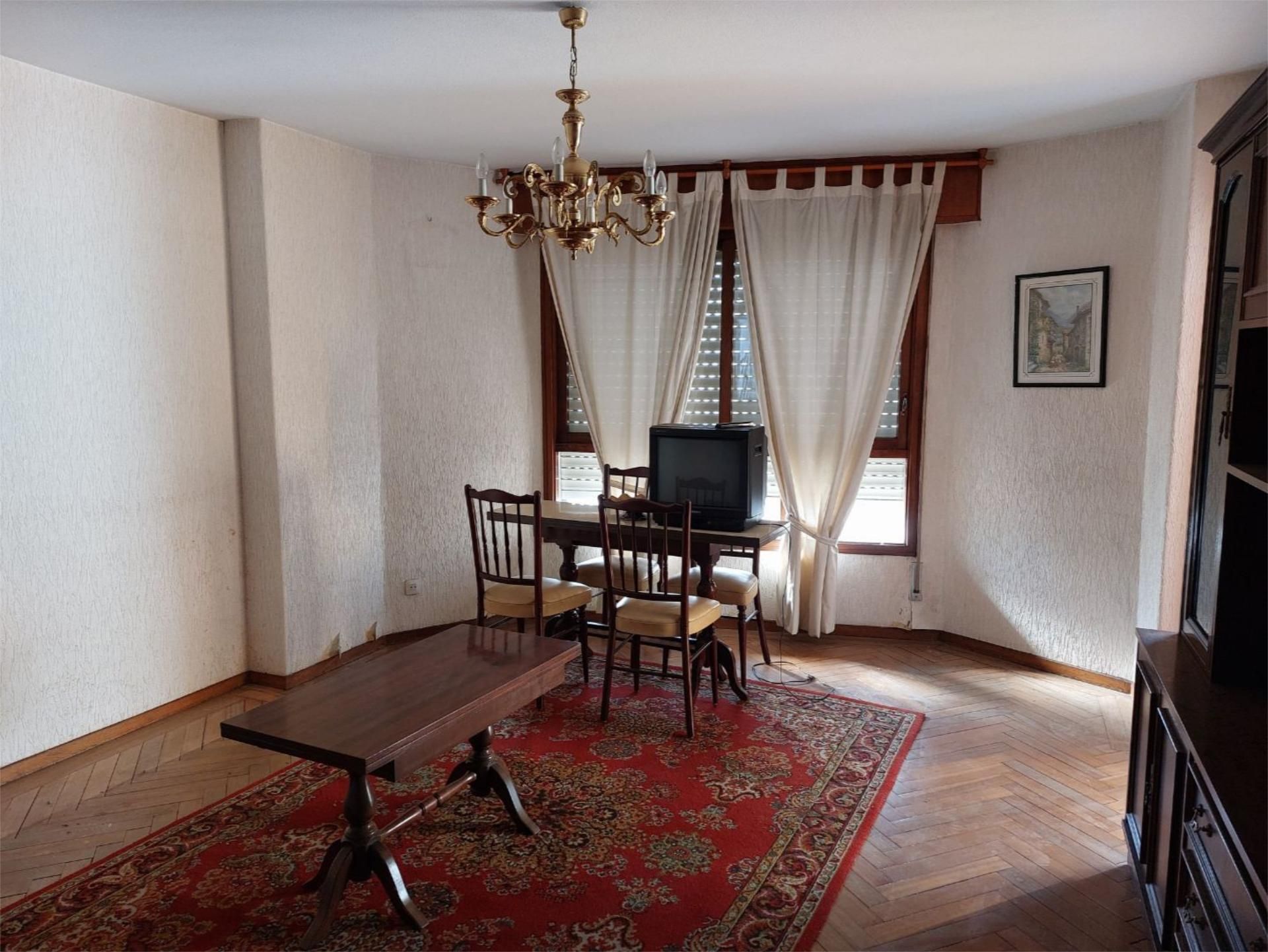 Living room of Flat for sale in Vigo   with Parquet flooring, Storage room and Balcony