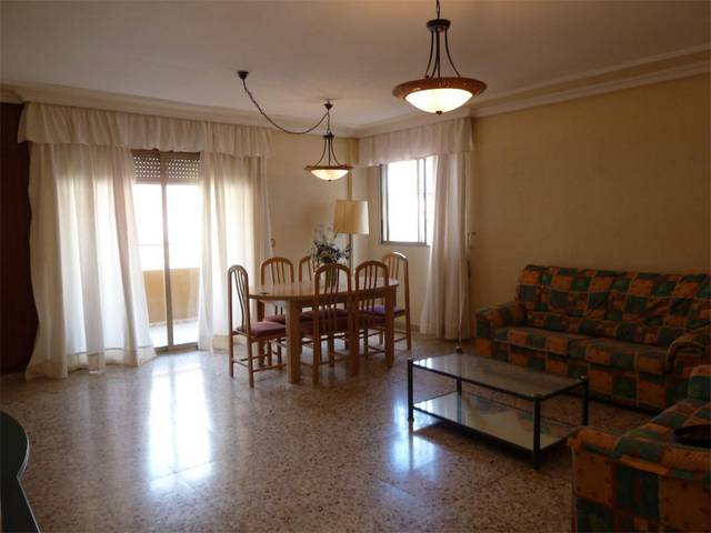 Piso en Venta en Calle Astrónomo Comas Sola, 9 en Florida Baja